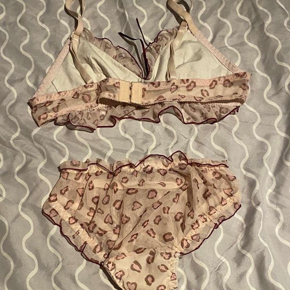 Heart Print Ruffle Lingerie Set - Picture 3 of 7